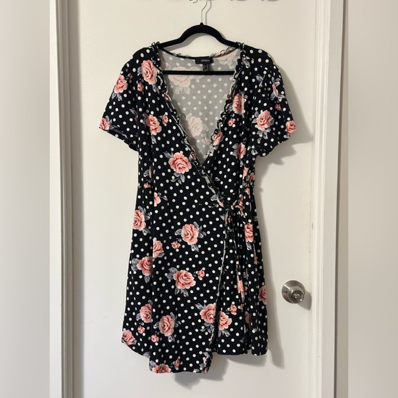 FOREVER 21 PLUS BLACK & PINK FLORAL POLKA DOT PRINTED RUFFLE WRAP DRESS 3X (24) - Picture 2 of 8